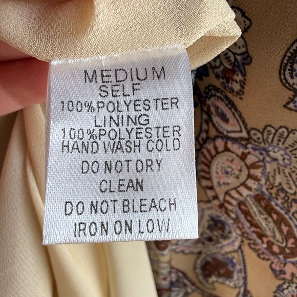 DAVI & DANI knee length dress flutter sleeves size Medium - Picture 11 of 11